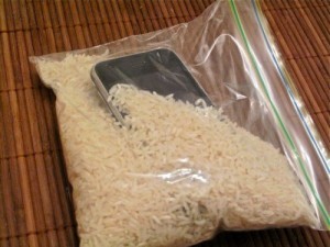 phone-wet-rice